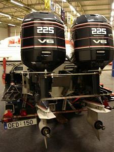 Click image for larger version

Name:	BBS 2006 - Ring21 2x Evinrude 225hp.jpg
Views:	369
Size:	35.7 KB
ID:	10938