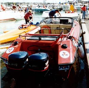 Click image for larger version

Name:	cowes 94 no5640.jpg
Views:	331
Size:	48.9 KB
ID:	5522