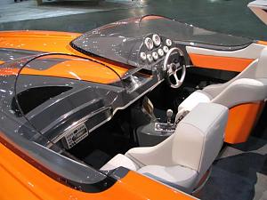 Click image for larger version

Name:	1780la_boat_show_2006_015.jpg
Views:	402
Size:	51.0 KB
ID:	7558