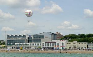 Click image for larger version

Name:	poole pb races 10   2004 030.jpg
Views:	226
Size:	53.7 KB
ID:	949